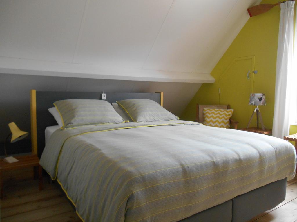 Bij En Boom Bed & Breakfast Drachten Bilik gambar